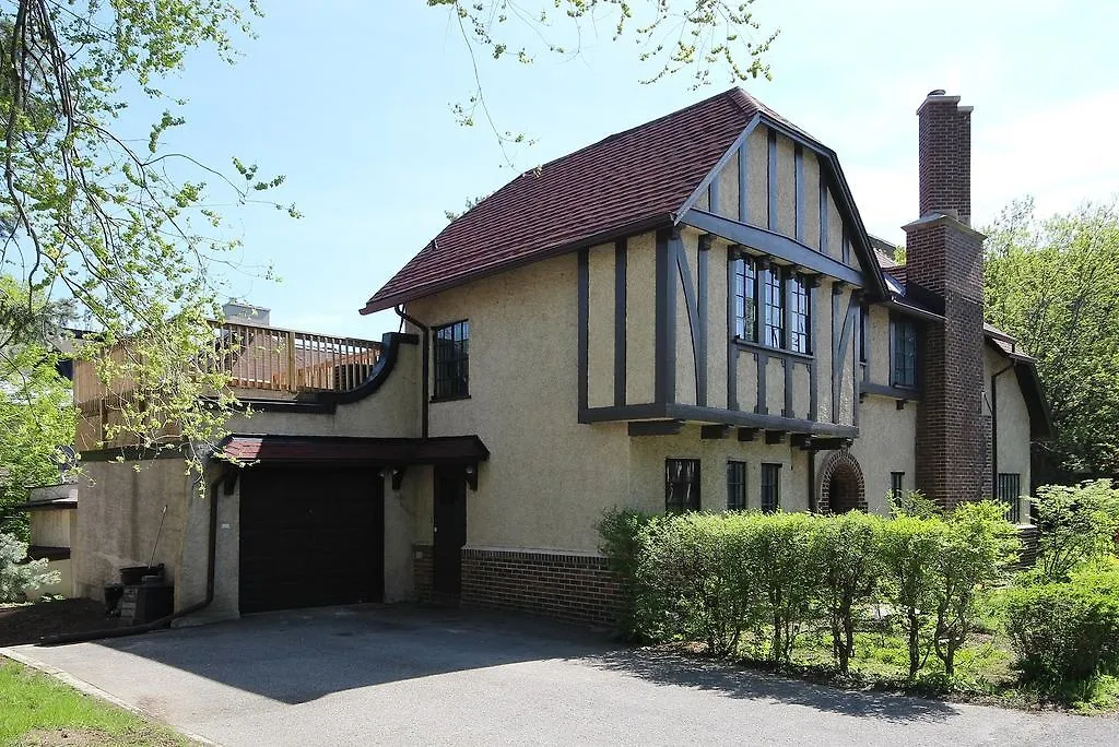 Ambassador B&B Ottawa Bed & Breakfast
