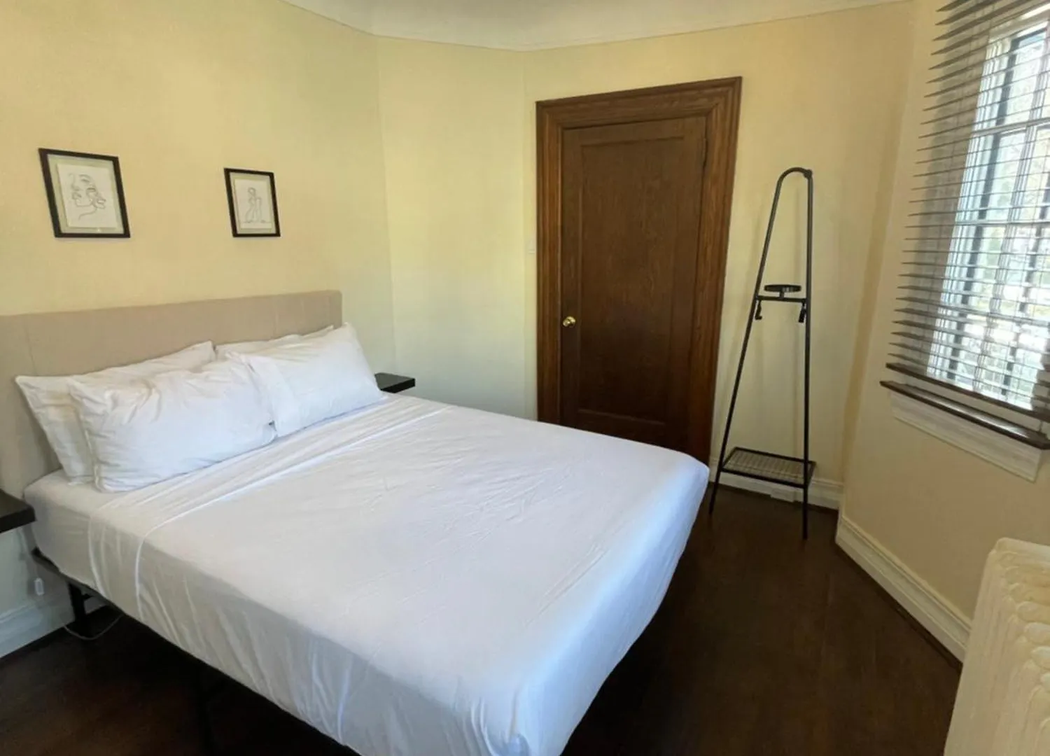 Bed & Breakfast Ambassador B&B Ottawa