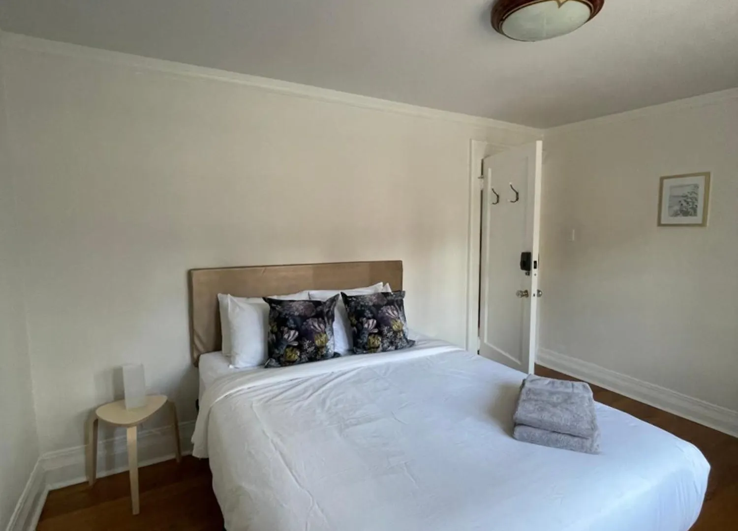 *** לינה וארוחת בוקר אוטווה Ambassador B&B קנדה