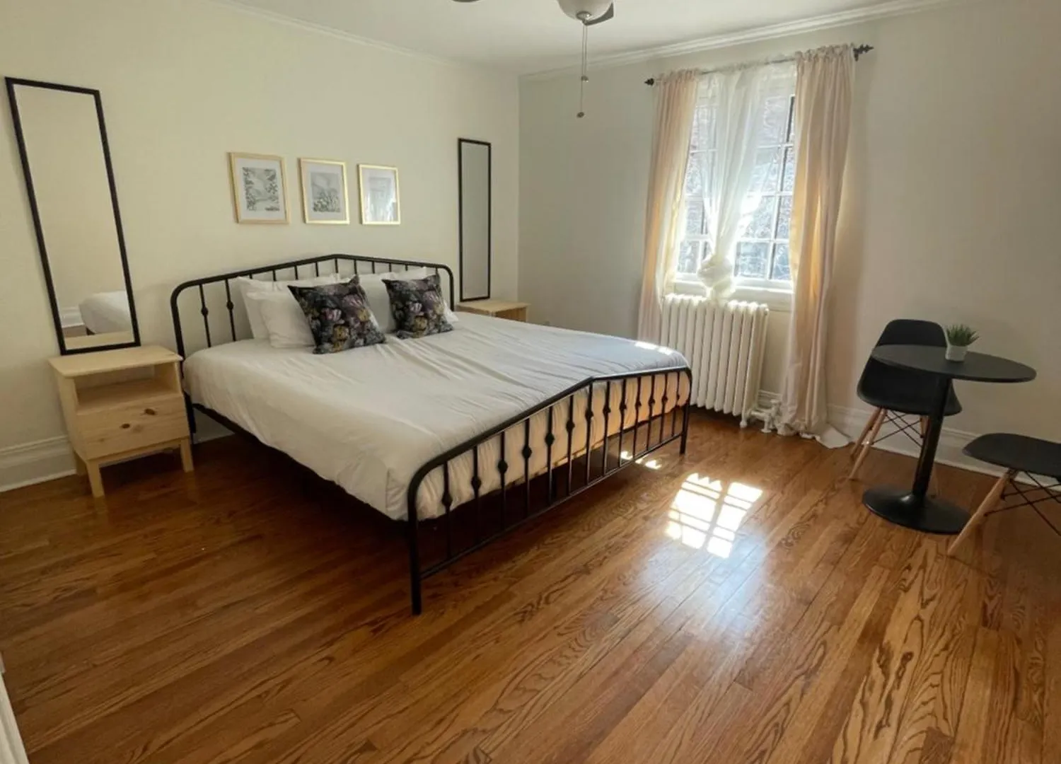 *** Bed & Breakfast Ambassador B&B Ottawa Canada