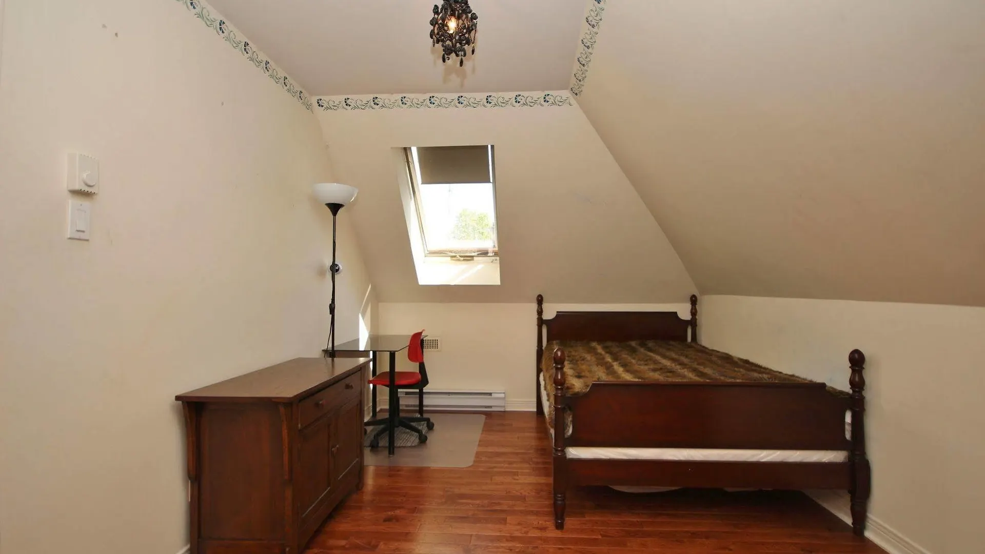 Ambassador B&B Ottawa Bed & Breakfast