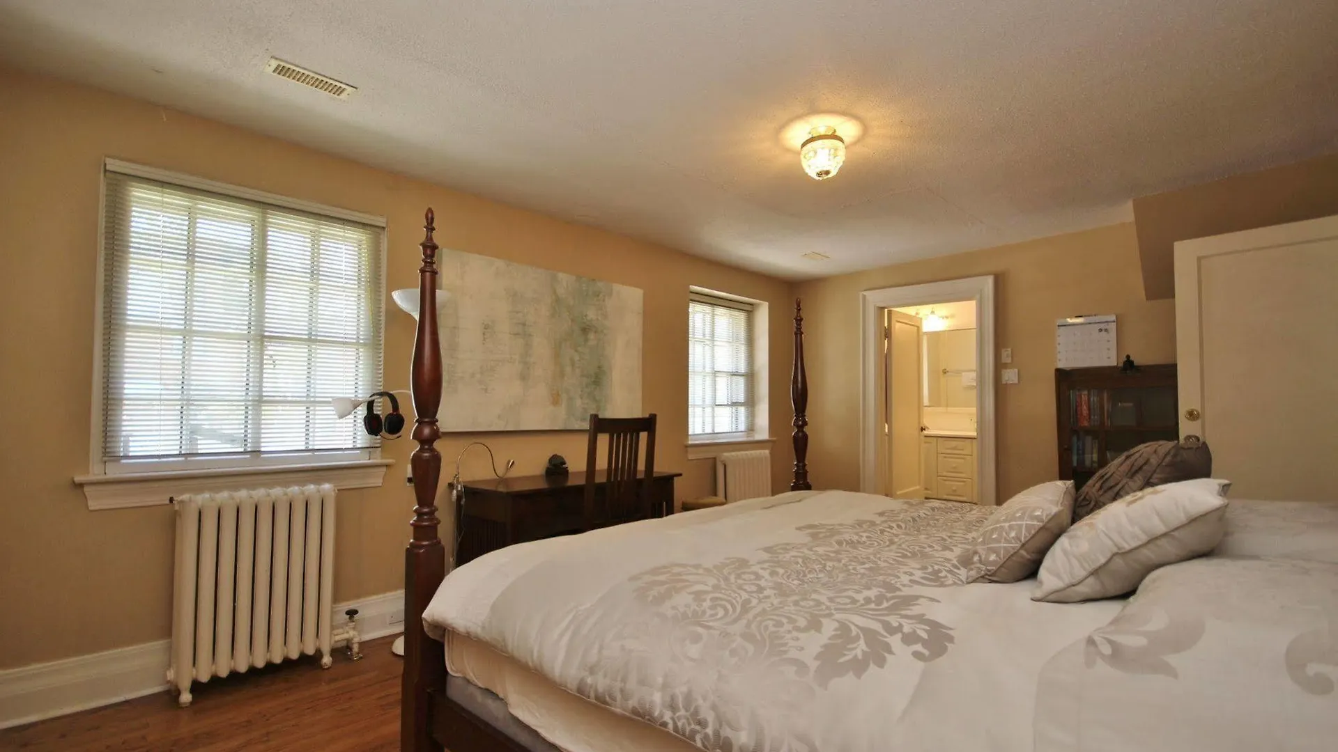 Ambassador B&B Ottawa Canada