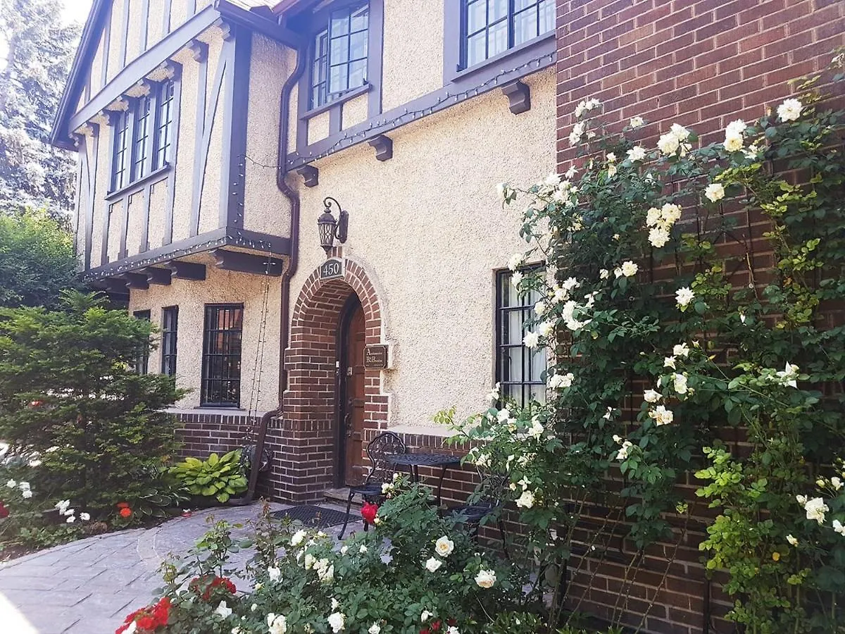 Ambassador B&B Ottawa 3*,